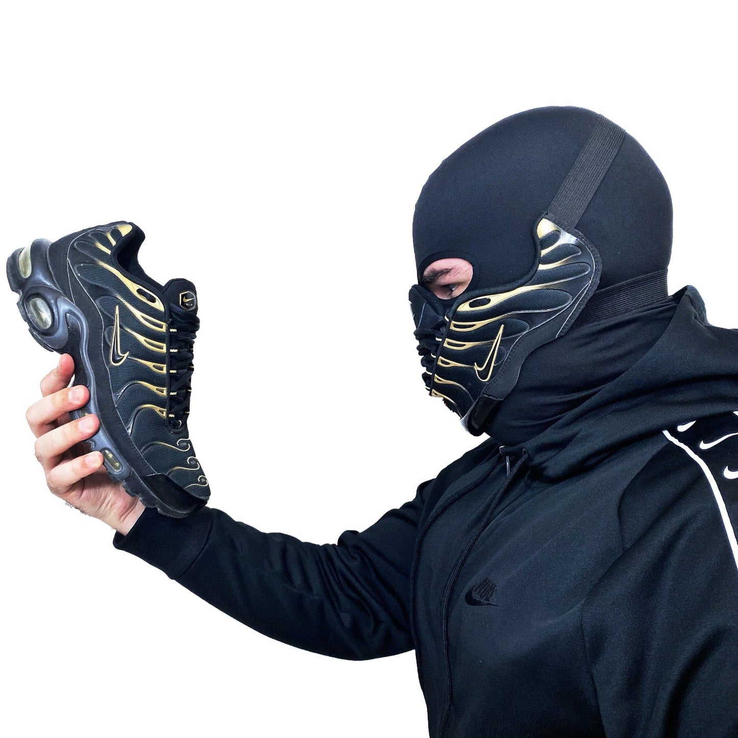 Air Max Tn Black - Gold Mask
