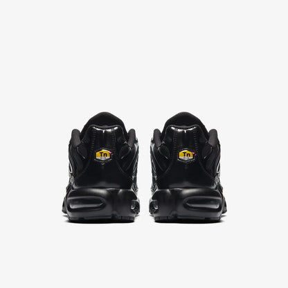 Air Max Tn Triple Black Mask